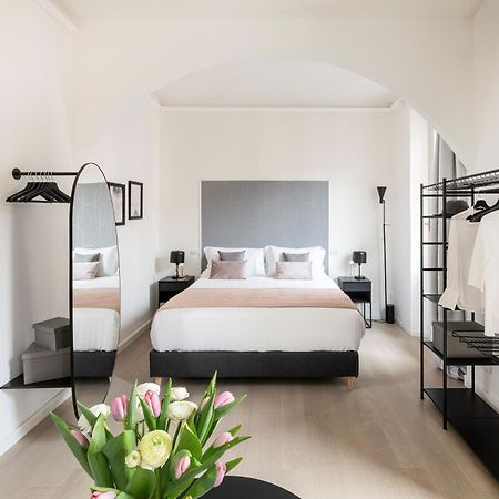 Easylife - Suite In Porta Venezia Milan Bagian luar foto