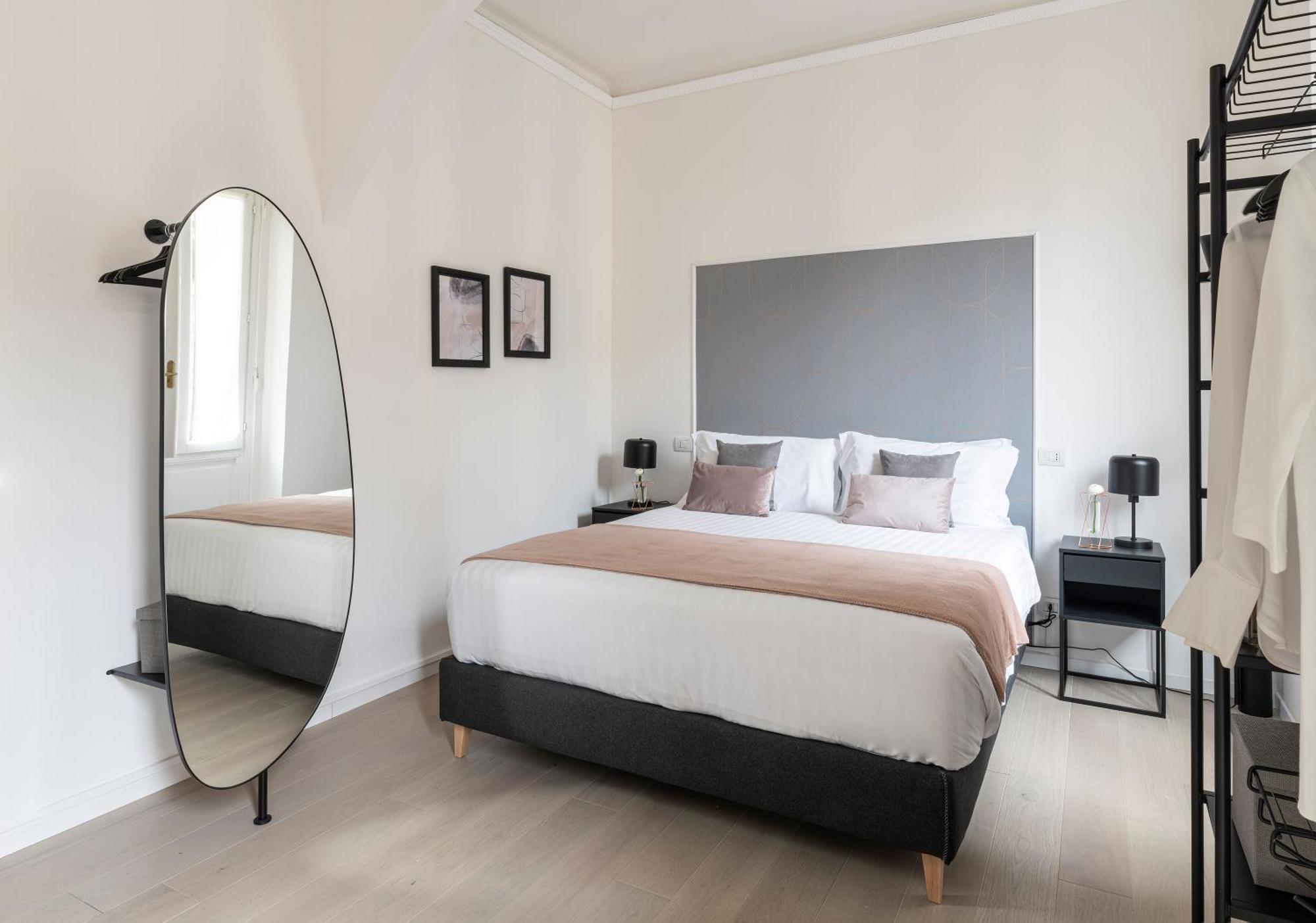 Easylife - Suite In Porta Venezia Milan Bagian luar foto